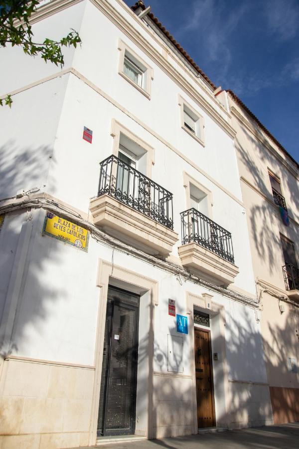 Alojamientos Puerta Palma Con Vistas Y Parking バダホス エクステリア 写真