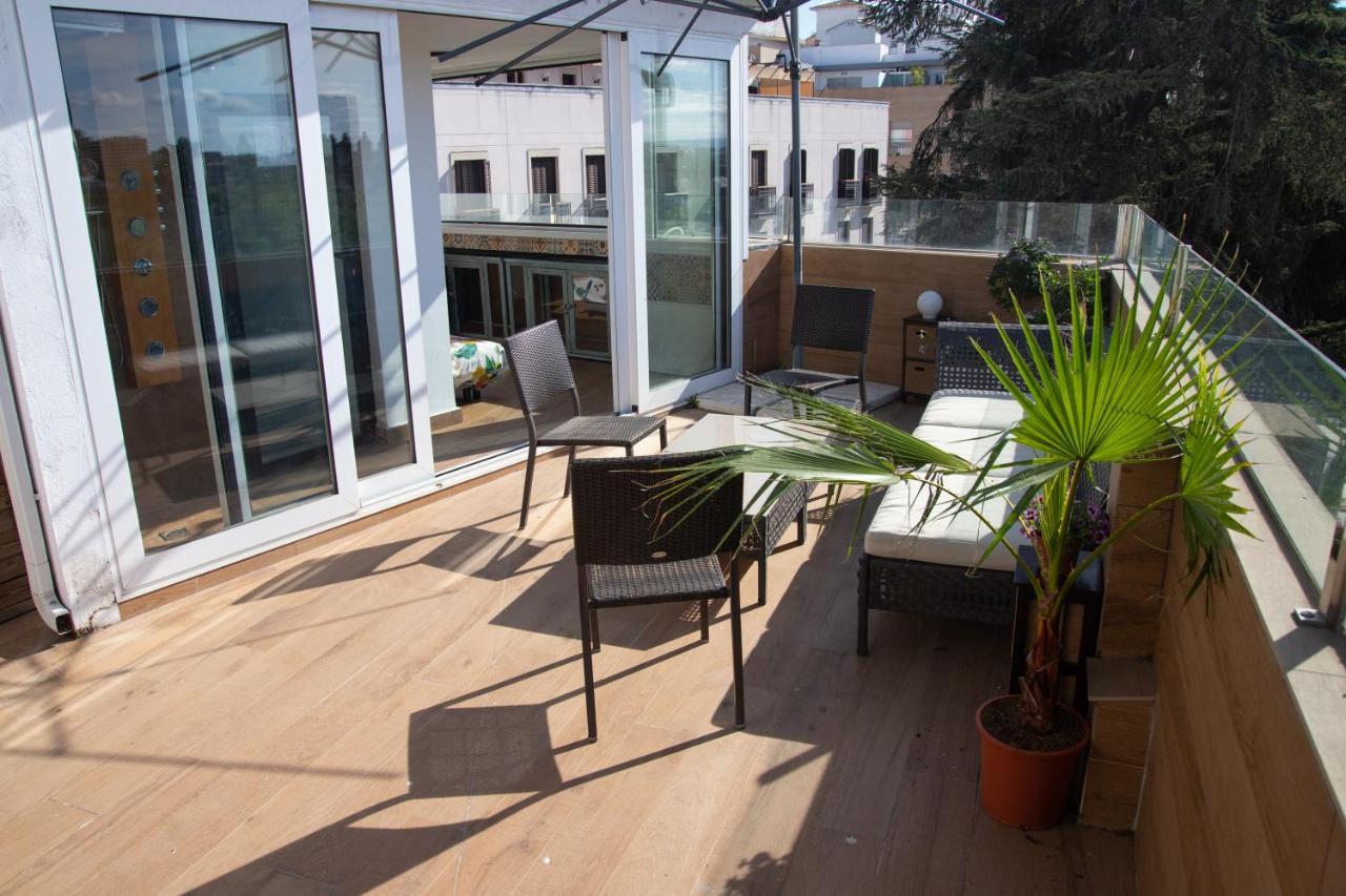 Alojamientos Puerta Palma Con Vistas Y Parking バダホス エクステリア 写真