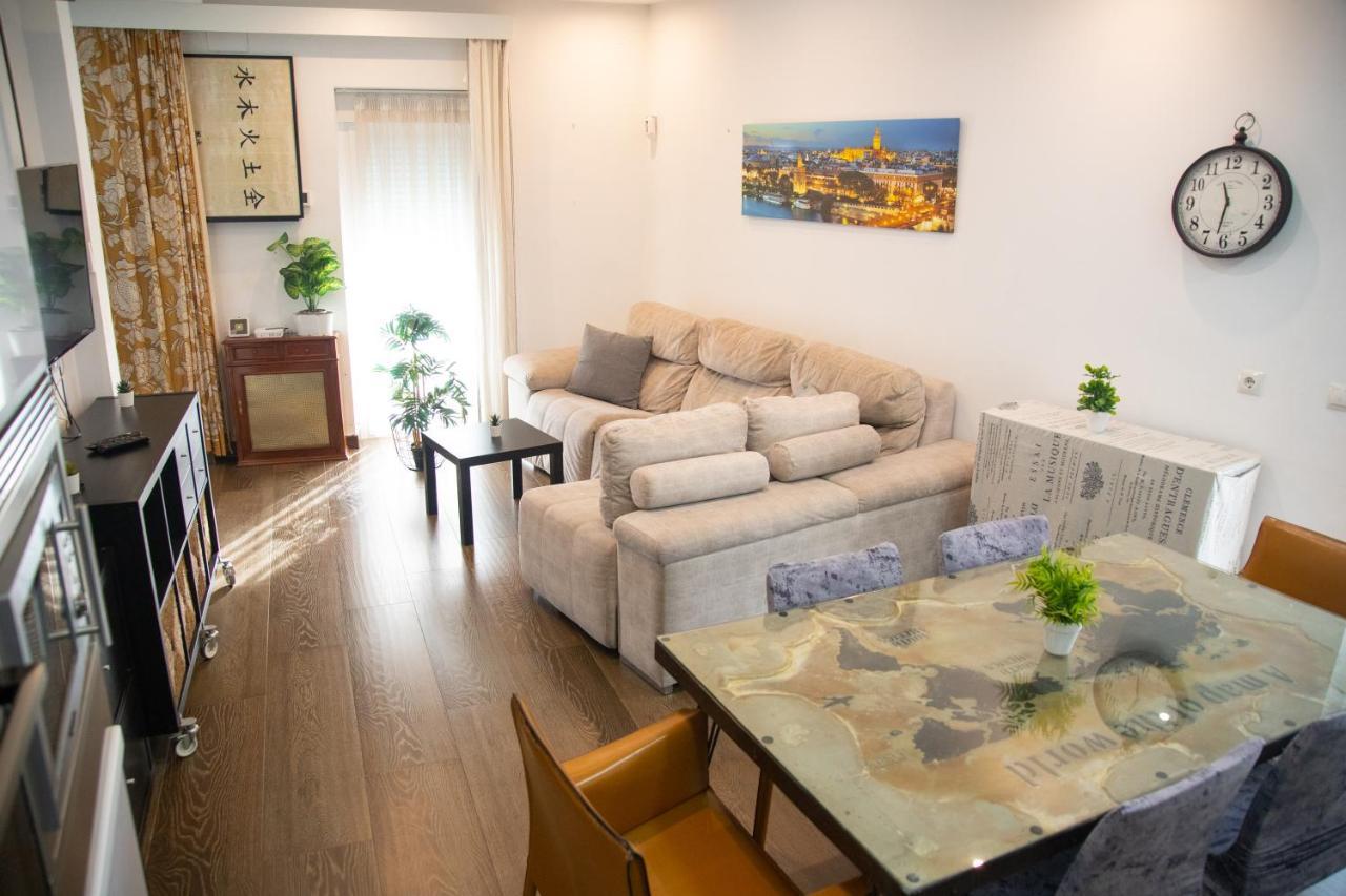 Alojamientos Puerta Palma Con Vistas Y Parking バダホス エクステリア 写真