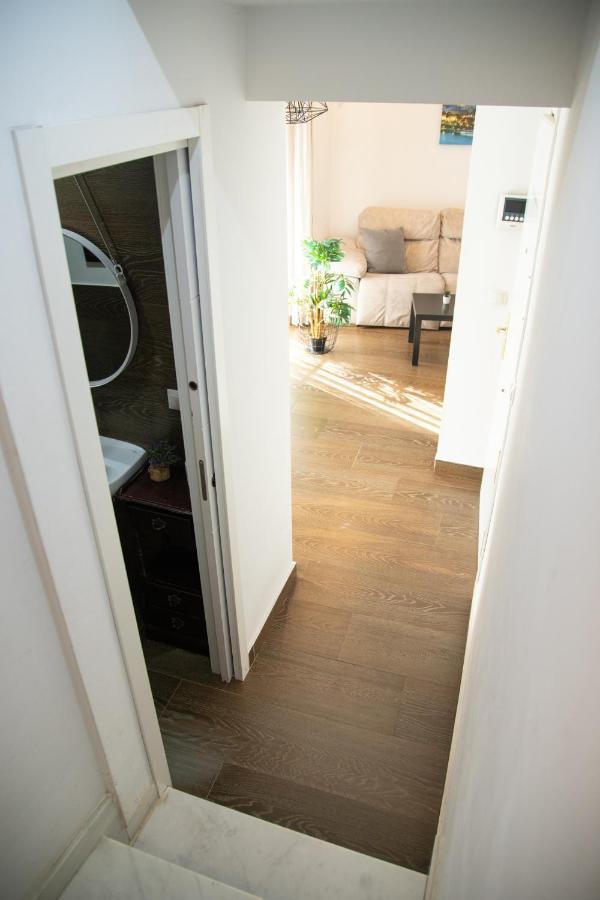 Alojamientos Puerta Palma Con Vistas Y Parking バダホス エクステリア 写真